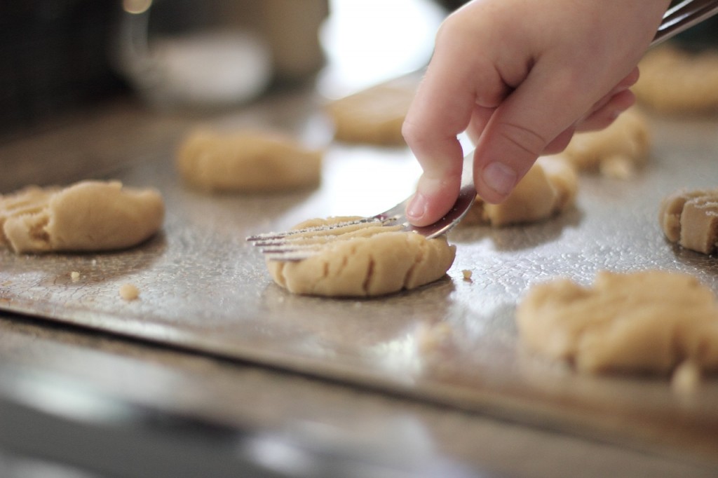 Help the Friends by baking for our upcoming book and bake sale!